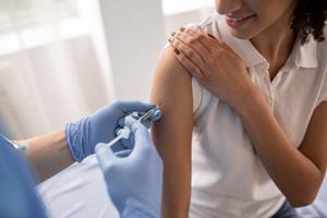 LAUD Jornada de vacunaciOn contra el Covid-19 en la Universidad Distrital.jpg